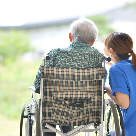 介護施設　老健　特養　看護　介護　病院